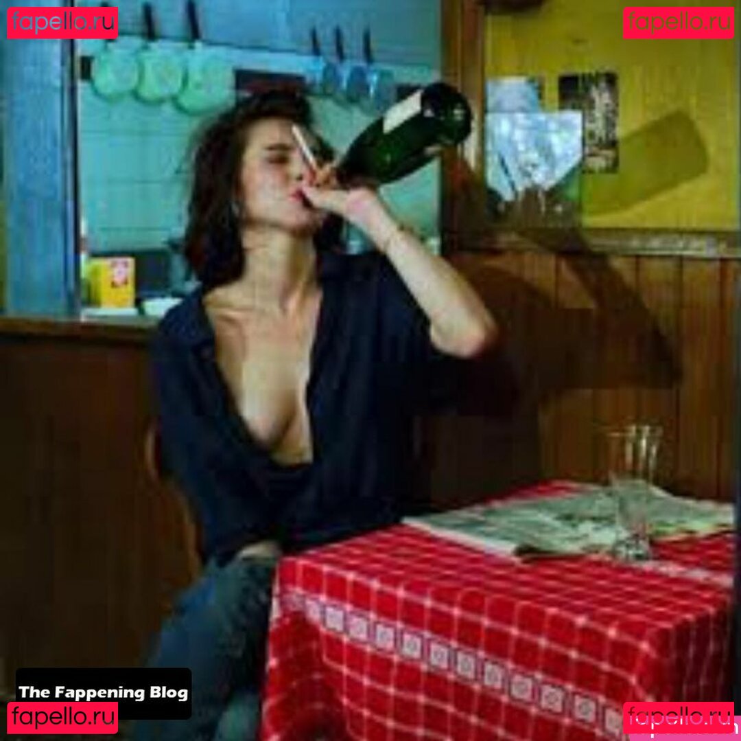 Eve Hewson / evehewson Onlyfans Photo Gallery 