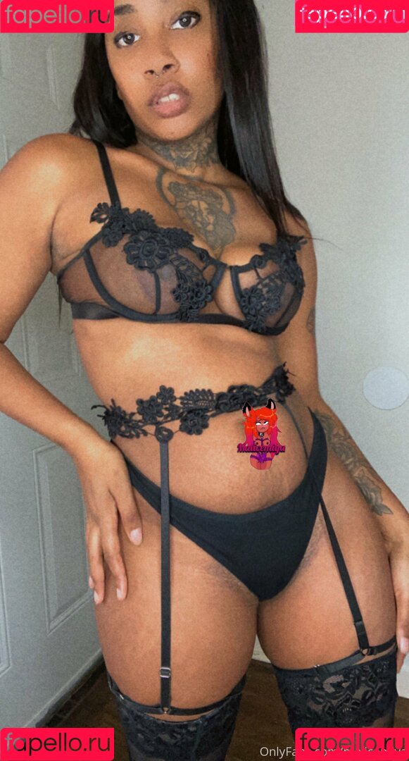 malicemiya Onlyfans Photo Gallery 