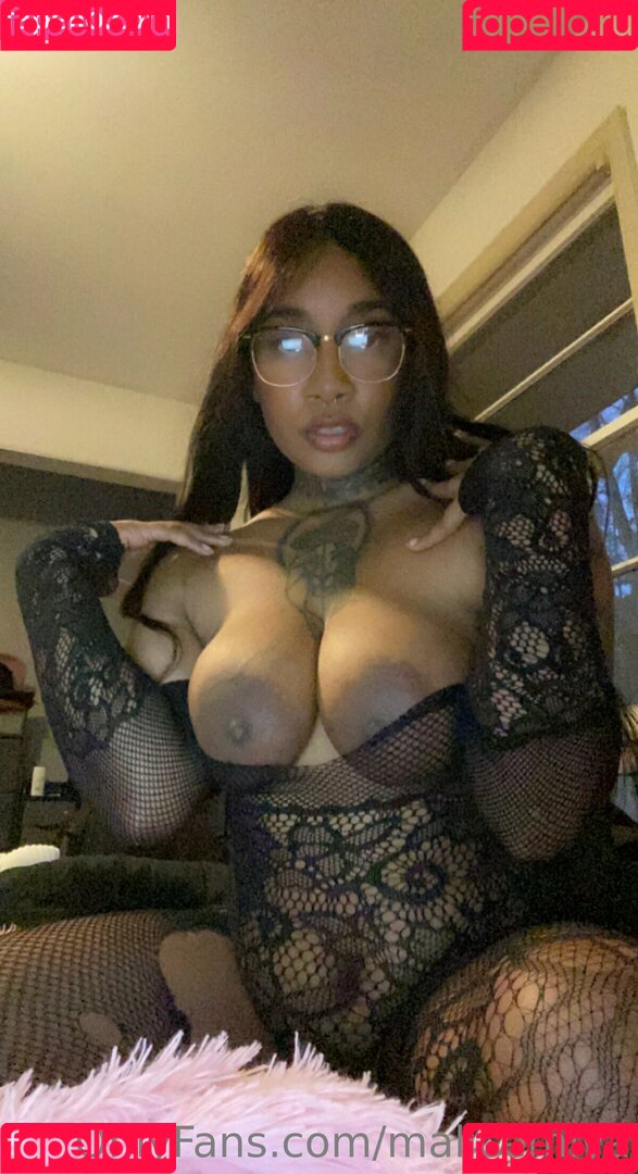 malicemiya Onlyfans Photo Gallery 