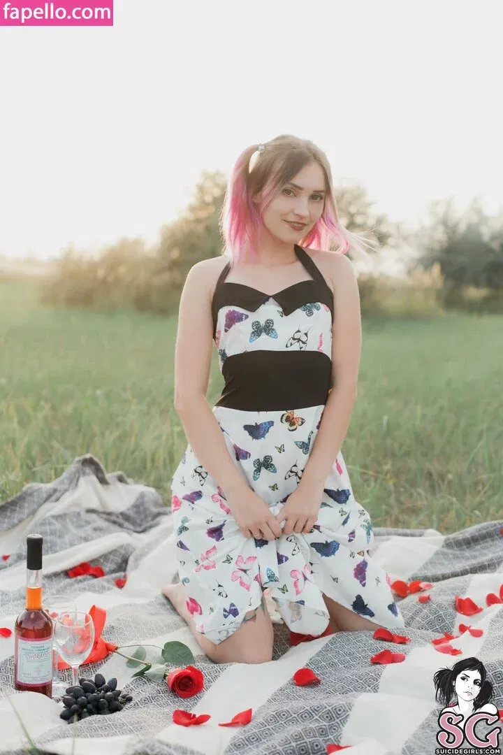 Amelieweed Onlyfans Photo Gallery 