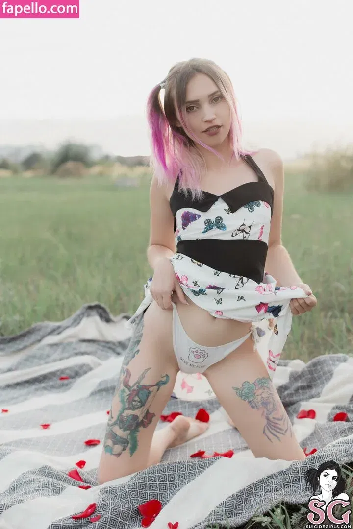 Amelieweed Onlyfans Photo Gallery 