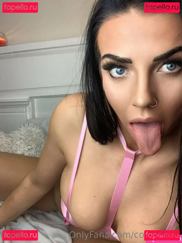 coxamelia Onlyfans Photo Gallery 