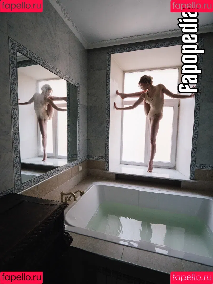 aemillin Onlyfans Photo Gallery 
