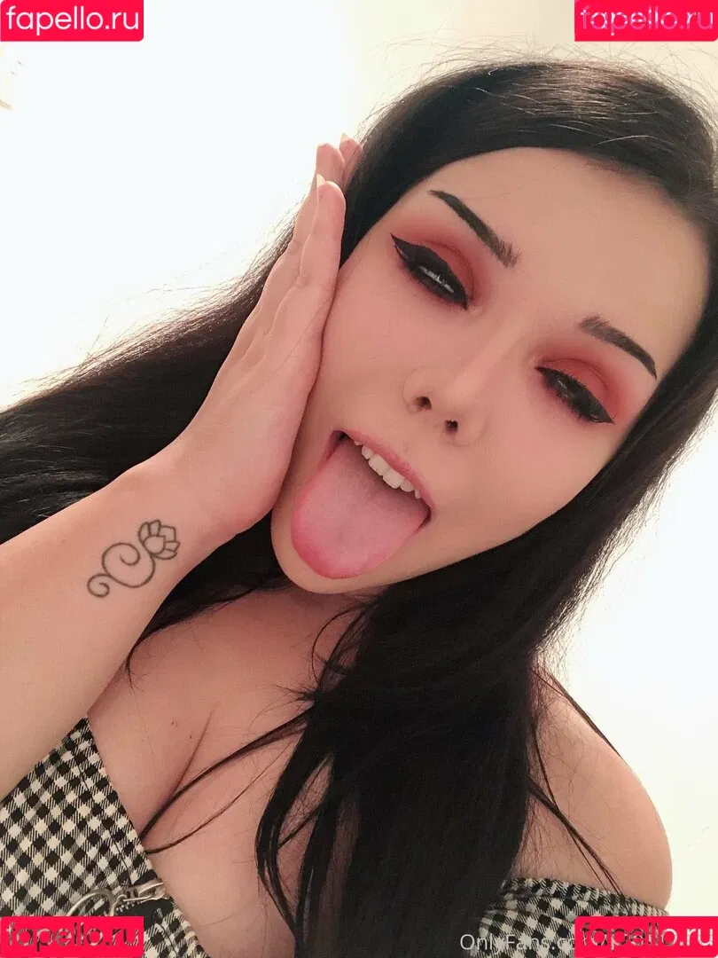 aliciaahegao Onlyfans Photo Gallery 
