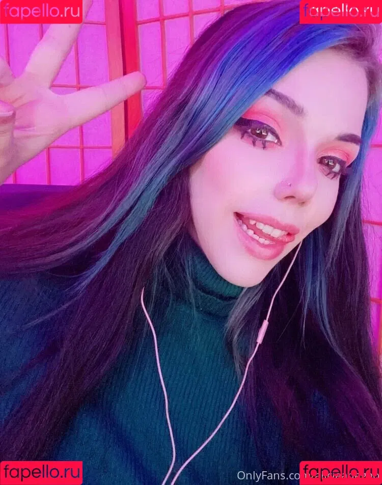 aliciaahegao Onlyfans Photo Gallery 