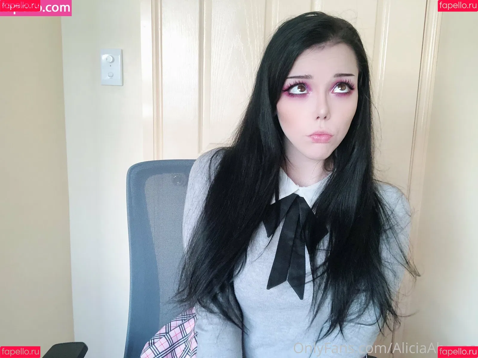 aliciaahegao Onlyfans Photo Gallery 