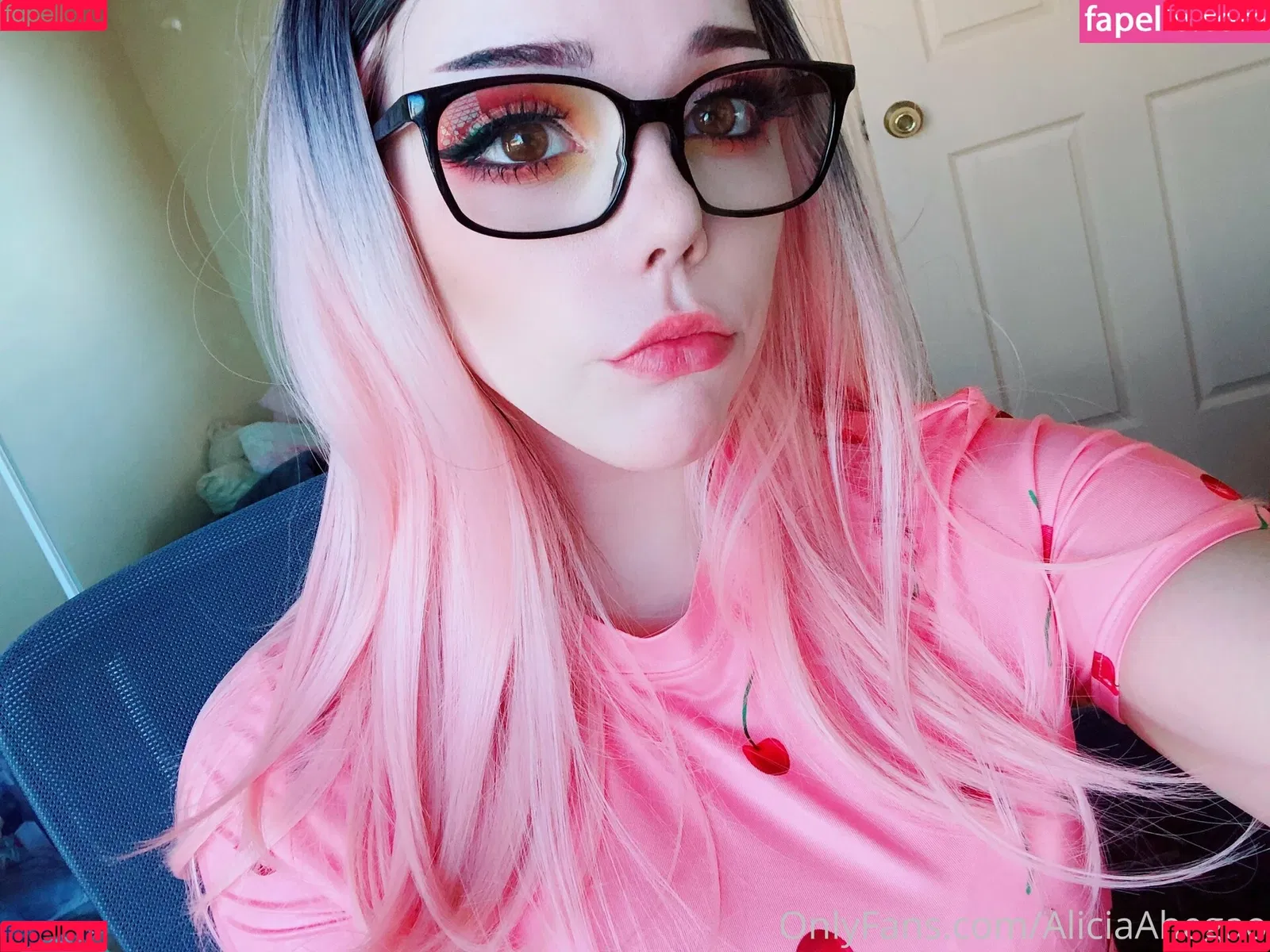 aliciaahegao Onlyfans Photo Gallery 