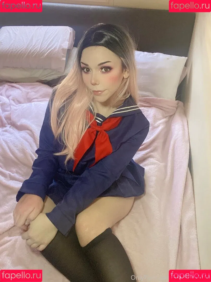 aliciaahegao Onlyfans Photo Gallery 
