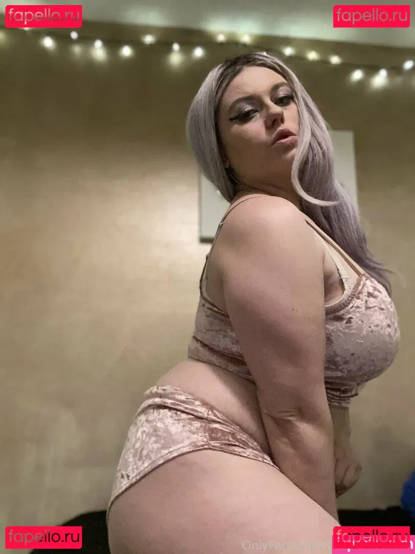 britanybomber Onlyfans Photo Gallery 