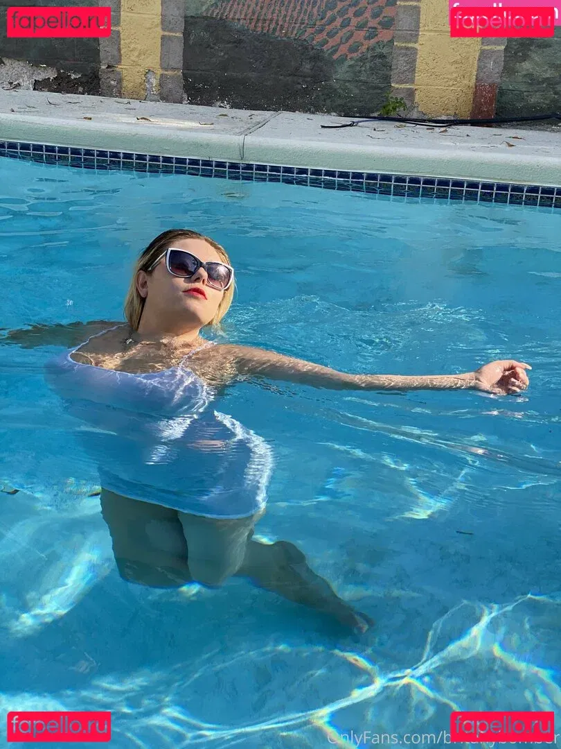 britanybomber Onlyfans Photo Gallery 