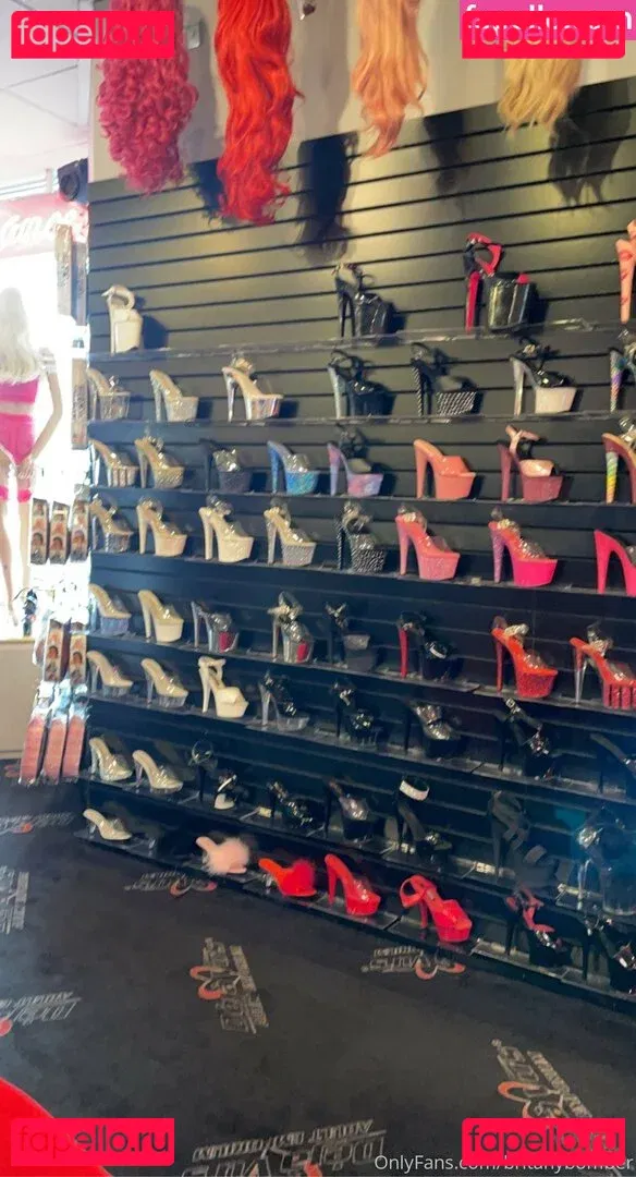 britanybomber Onlyfans Photo Gallery 