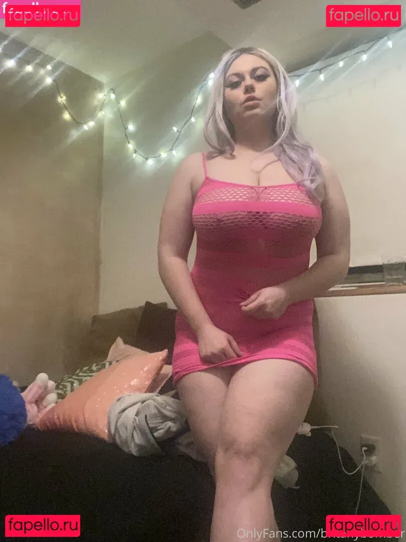 britanybomber Onlyfans Photo Gallery 