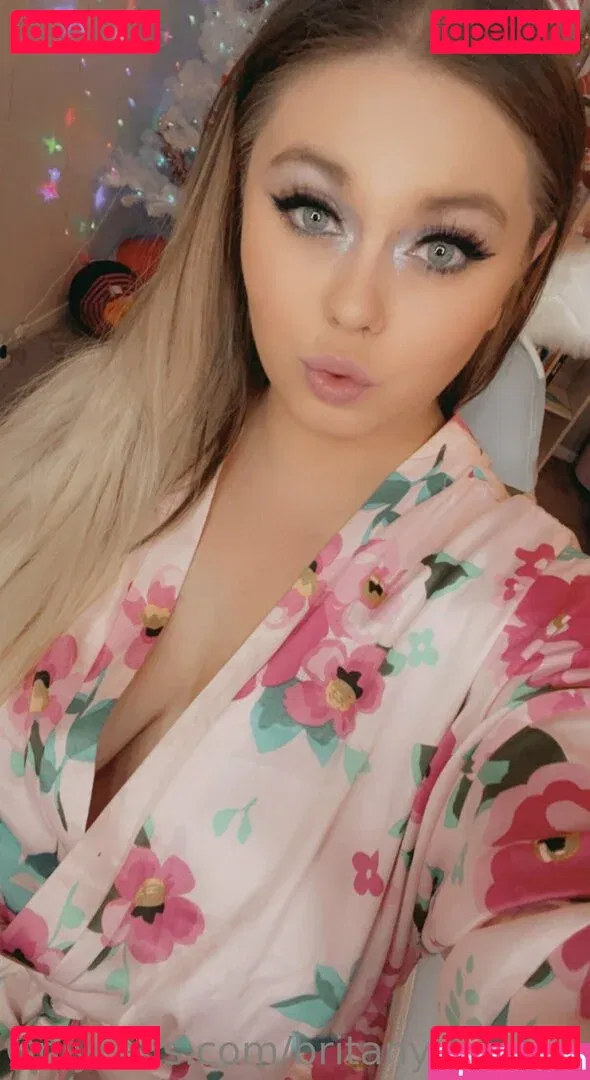 britanybomber Onlyfans Photo Gallery 