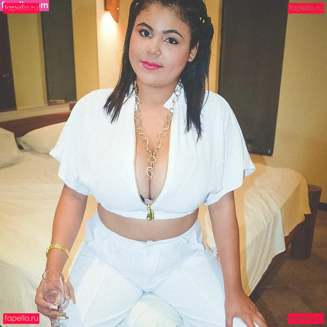 Pedra De Jade Onlyfans Photo Gallery 