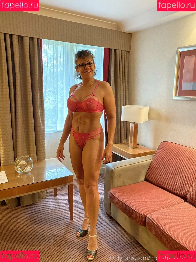 morefunwithdee Onlyfans Photo Gallery 