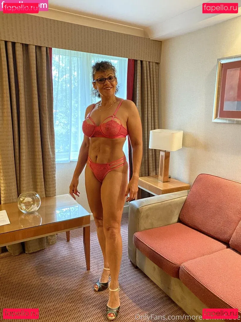 morefunwithdee Onlyfans Photo Gallery 