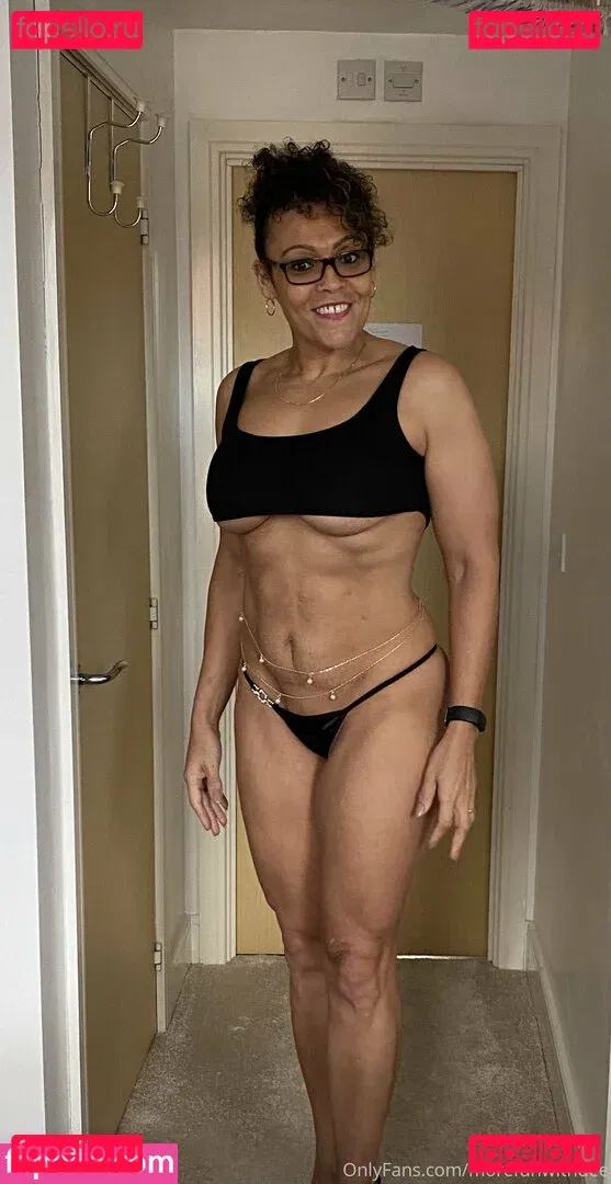 morefunwithdee Onlyfans Photo Gallery 