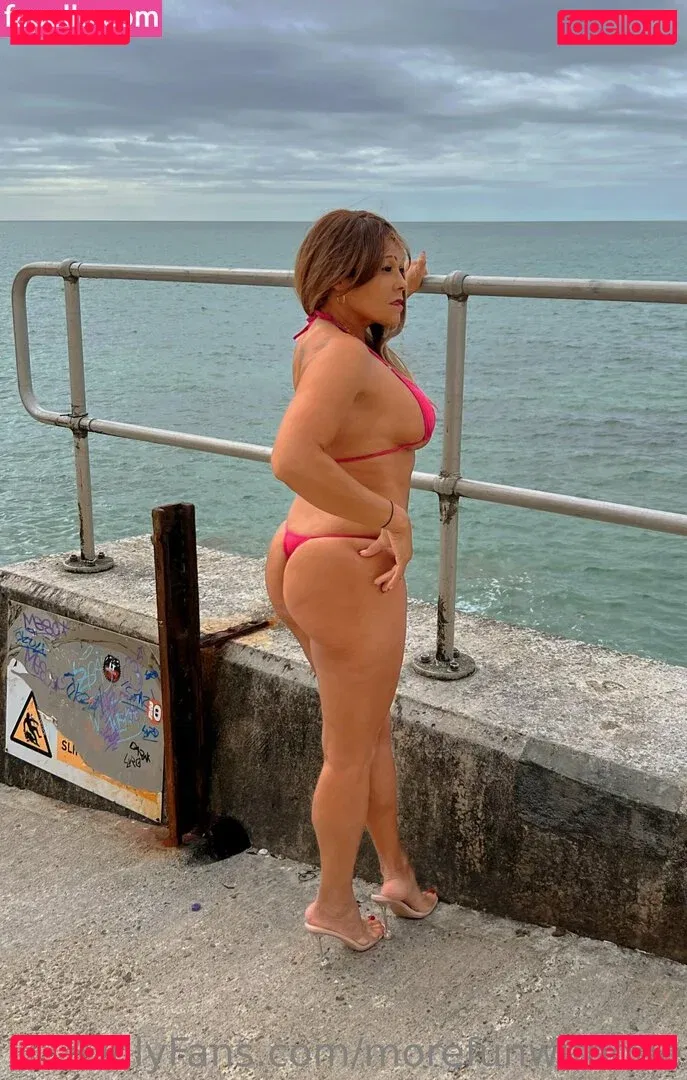 morefunwithdee Onlyfans Photo Gallery 