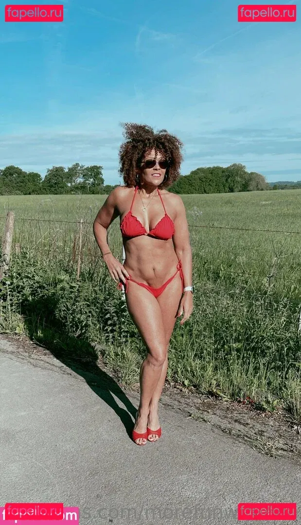 morefunwithdee Onlyfans Photo Gallery 