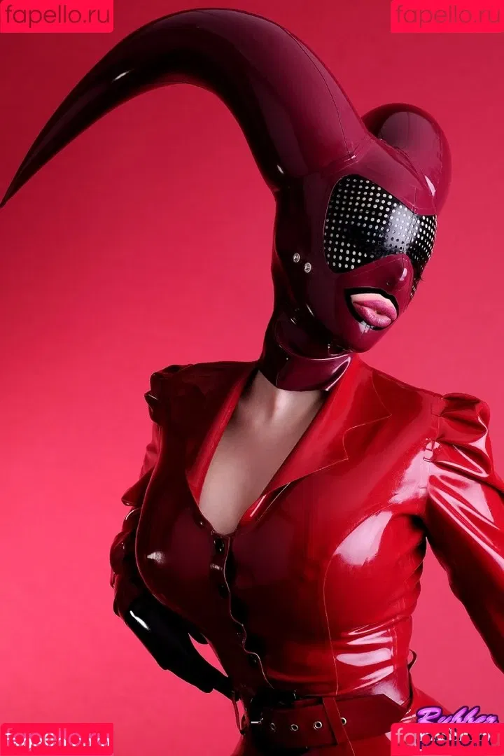 Latex Lucy Onlyfans Photo Gallery 