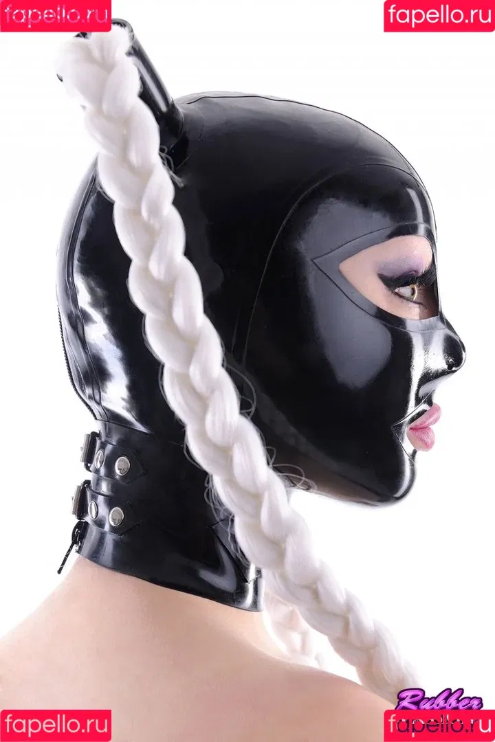 Latex Lucy Onlyfans Photo Gallery 
