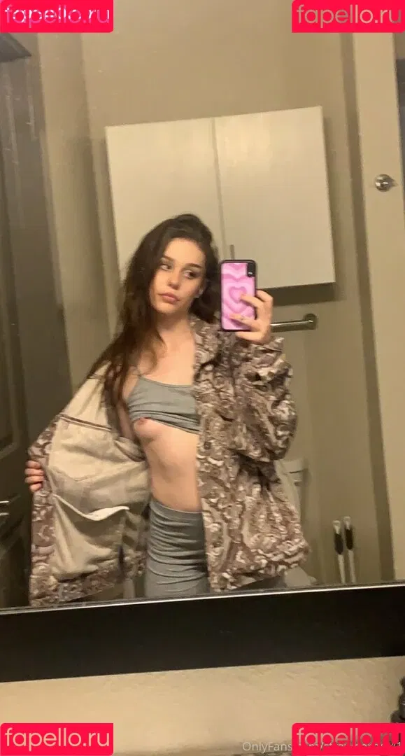 strawberry141 Onlyfans Photo Gallery 