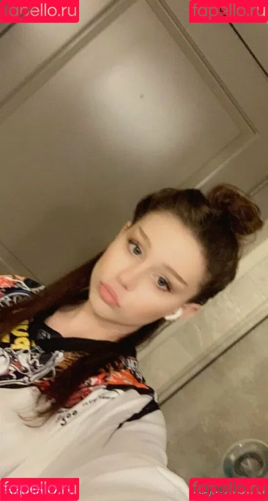 strawberry141 Onlyfans Photo Gallery 