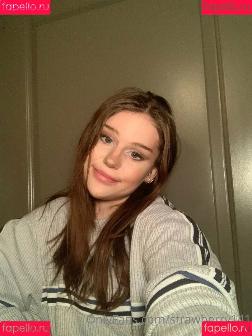 strawberry141 Onlyfans Photo Gallery 