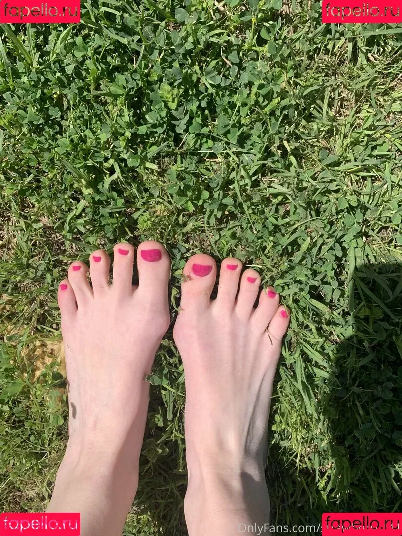 strawberry141 Onlyfans Photo Gallery 