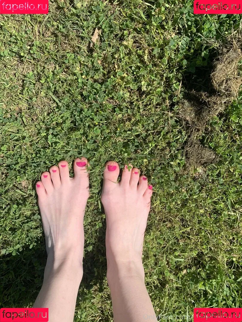 strawberry141 Onlyfans Photo Gallery 