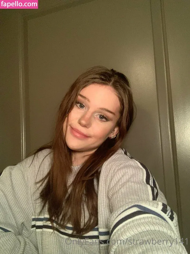strawberry141 Onlyfans Photo Gallery 