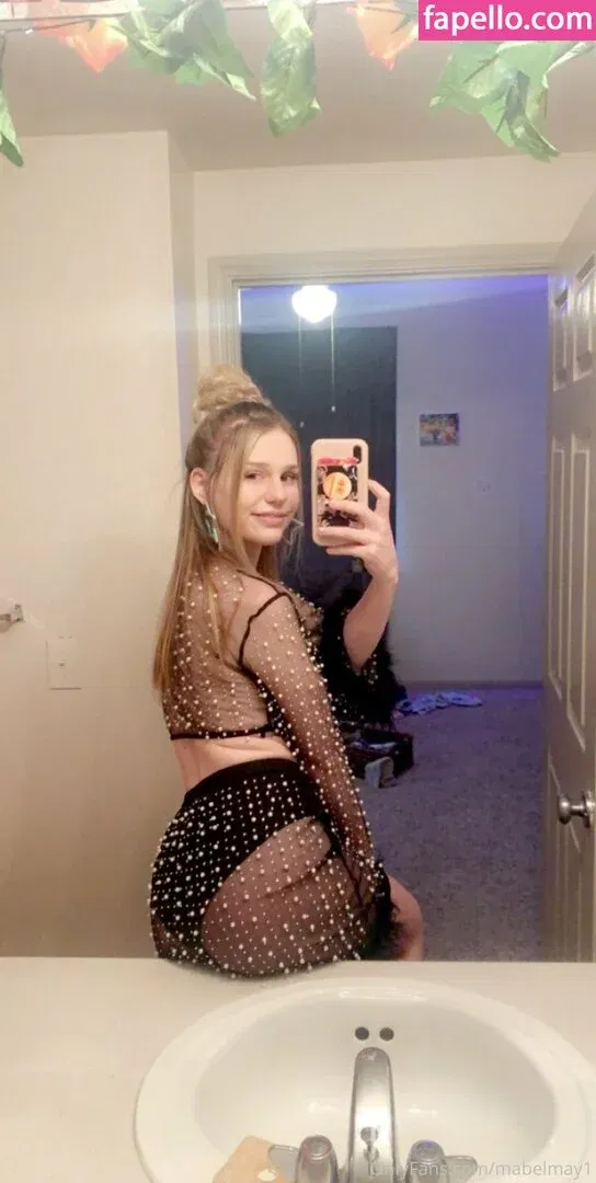 strawberry141 Onlyfans Photo Gallery 