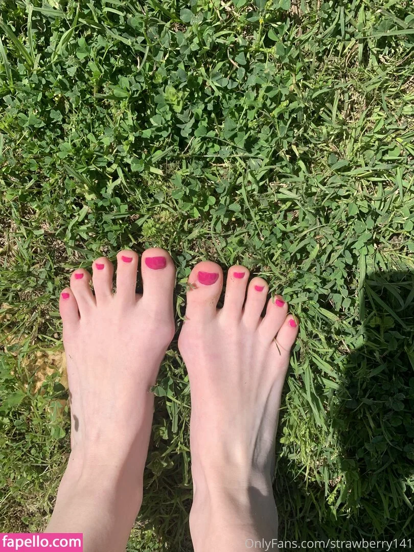 strawberry141 Onlyfans Photo Gallery 