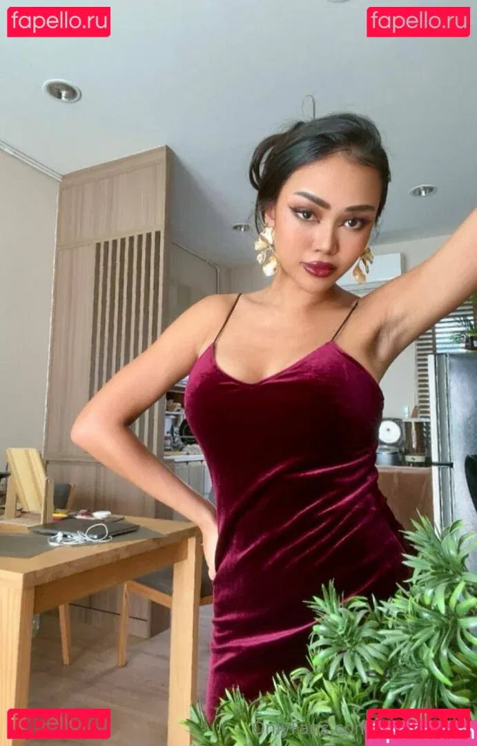 meenathai Onlyfans Photo Gallery 