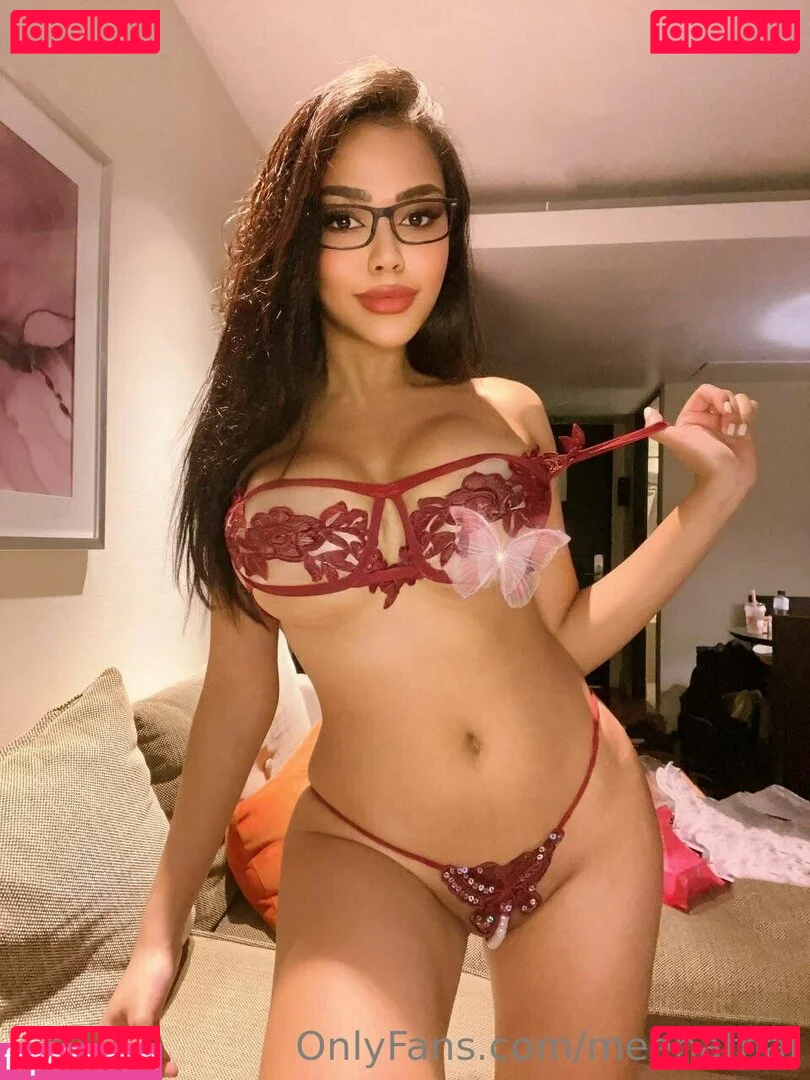 meenathai Onlyfans Photo Gallery 