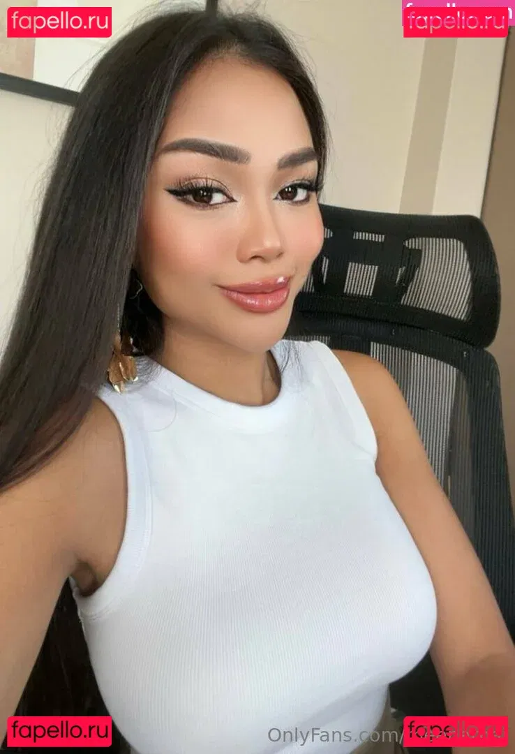 meenathai Onlyfans Photo Gallery 