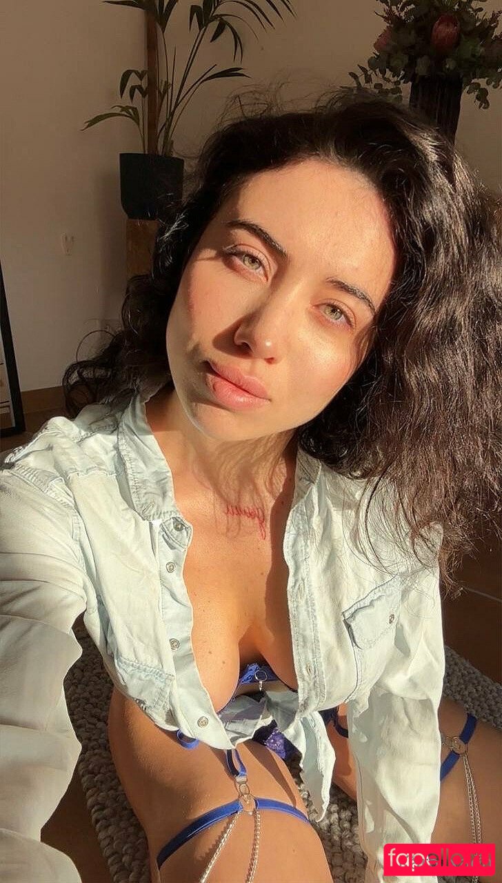 Kara Xaen Onlyfans Photo Gallery 