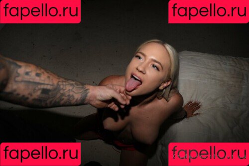 the.arishowvip Onlyfans Photo Gallery 