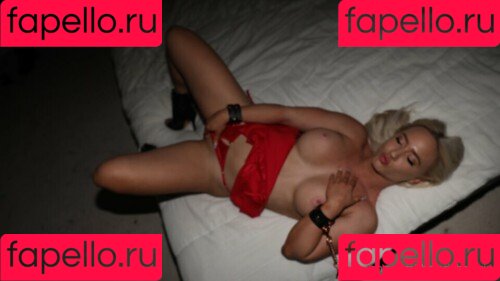 the.arishowvip Onlyfans Photo Gallery 