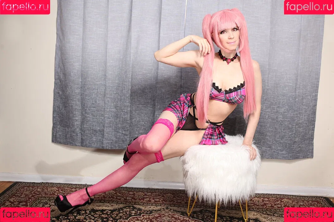 Little Finch Onlyfans Photo Gallery 