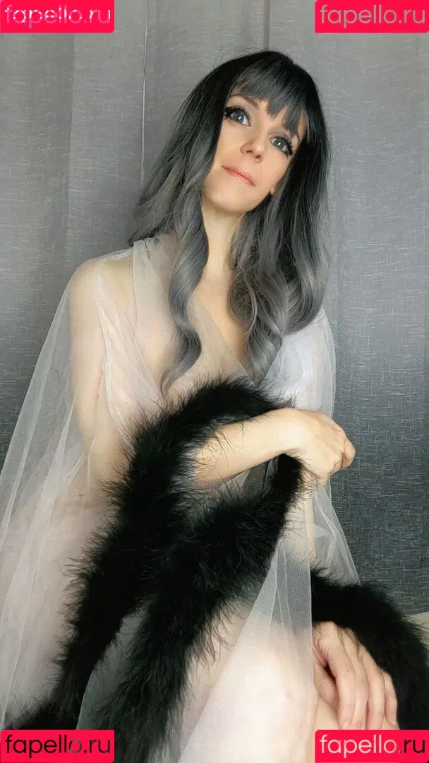 Little Finch Onlyfans Photo Gallery 