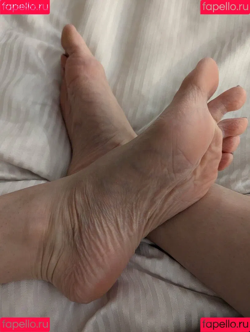 Little Finch Onlyfans Photo Gallery 
