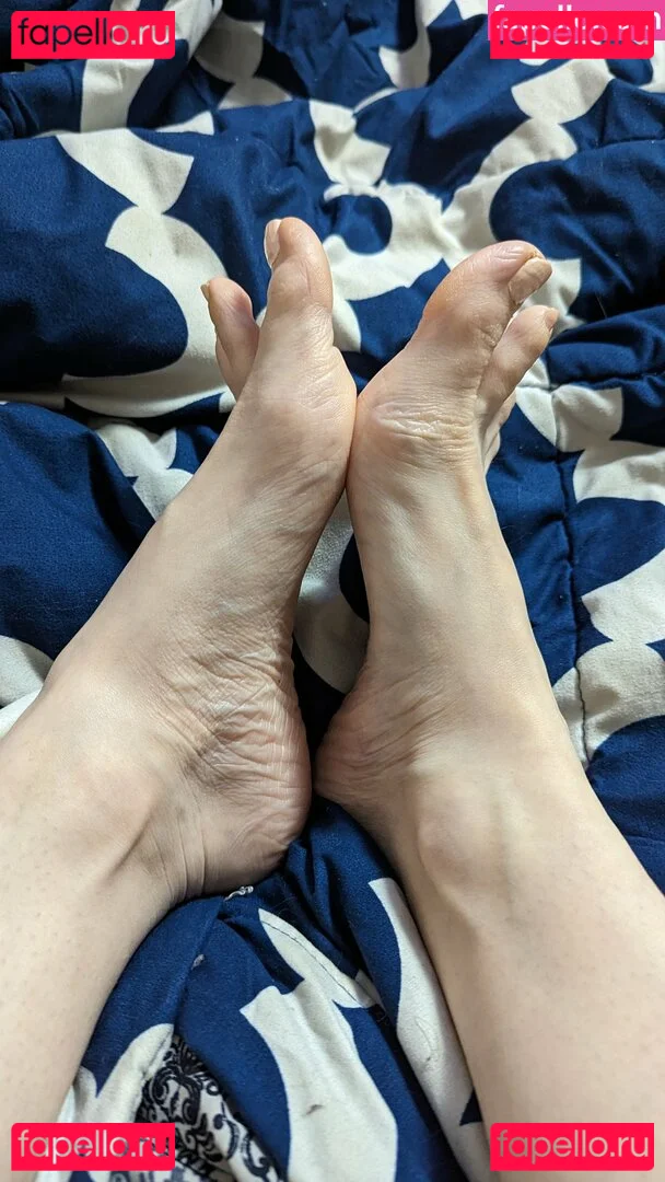 Little Finch Onlyfans Photo Gallery 