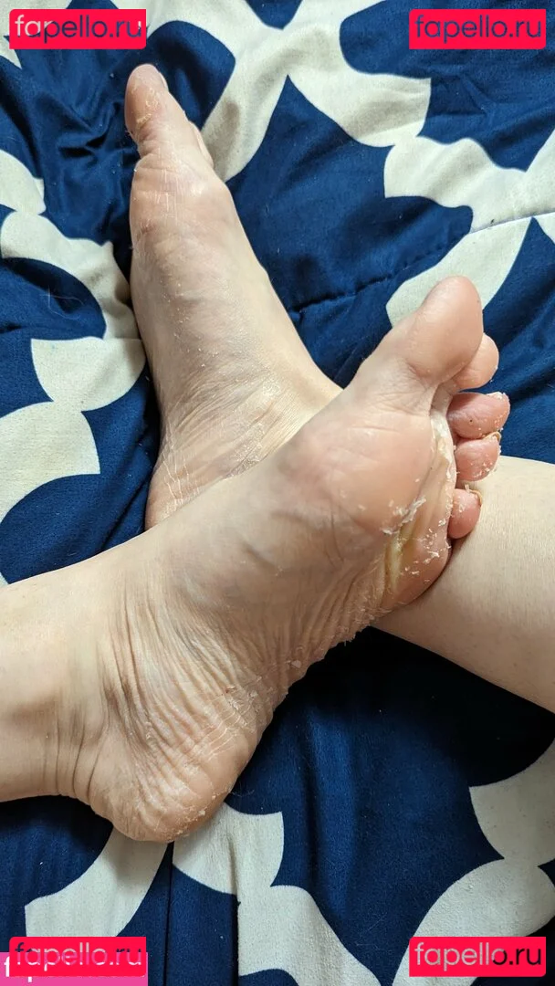 Little Finch Onlyfans Photo Gallery 