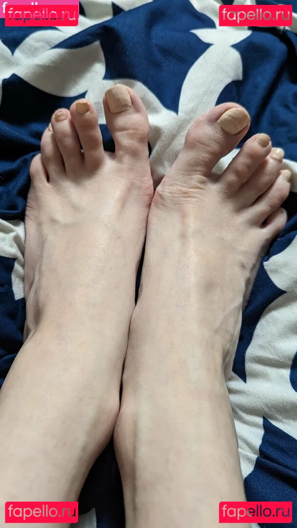 Little Finch Onlyfans Photo Gallery 