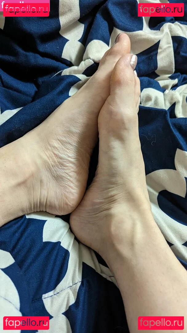 Little Finch Onlyfans Photo Gallery 