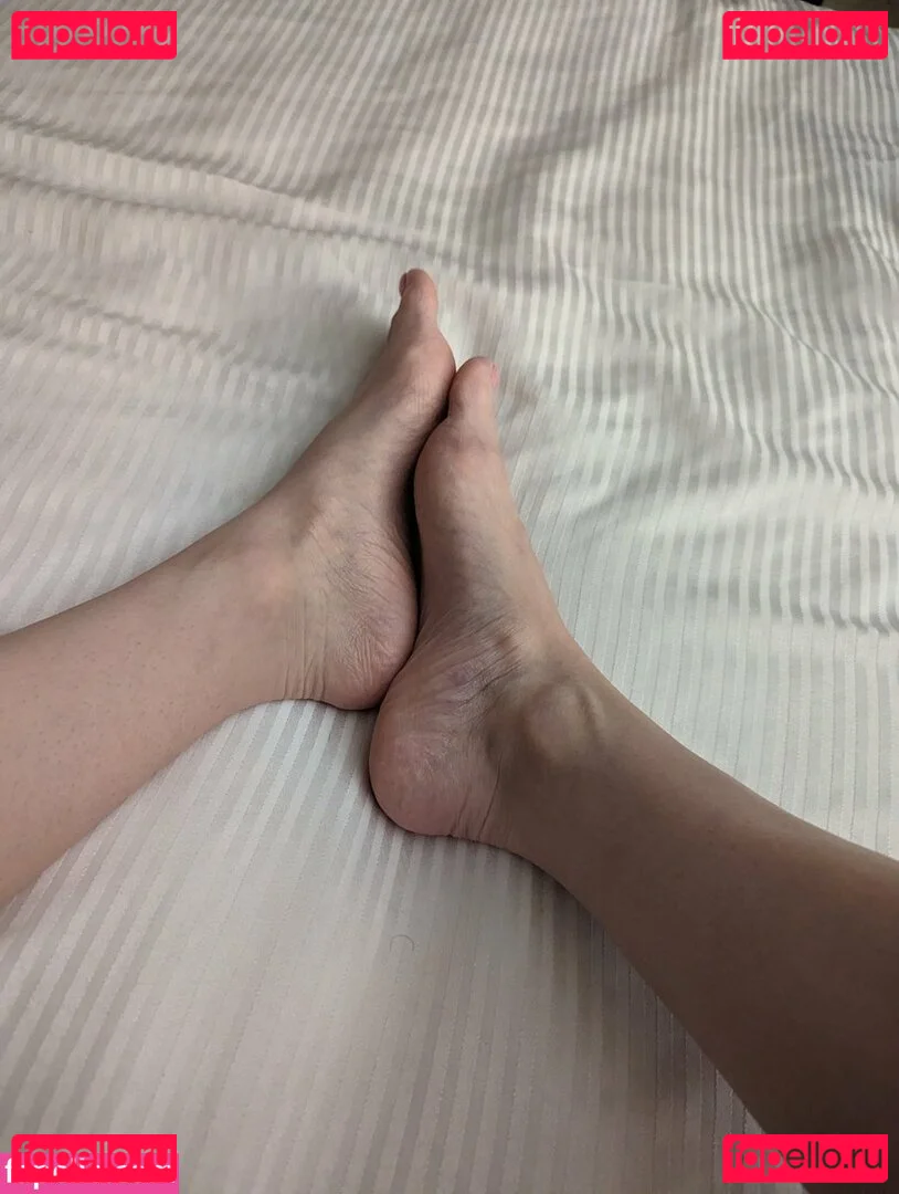 Little Finch Onlyfans Photo Gallery 