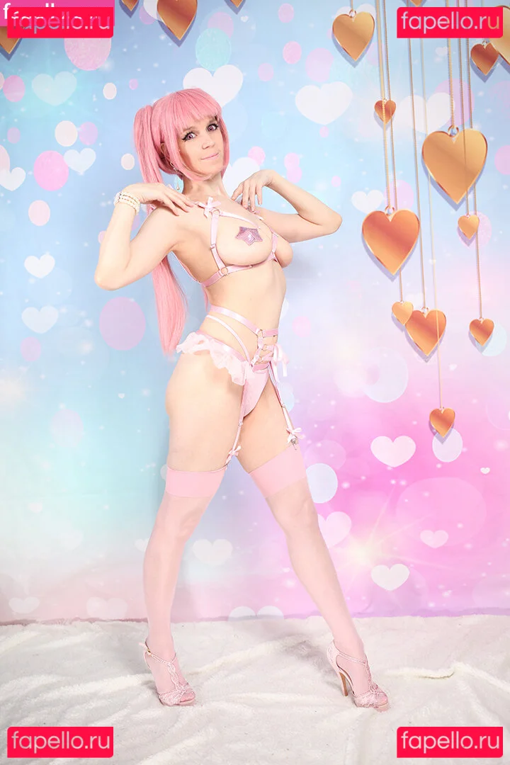 Little Finch Onlyfans Photo Gallery 