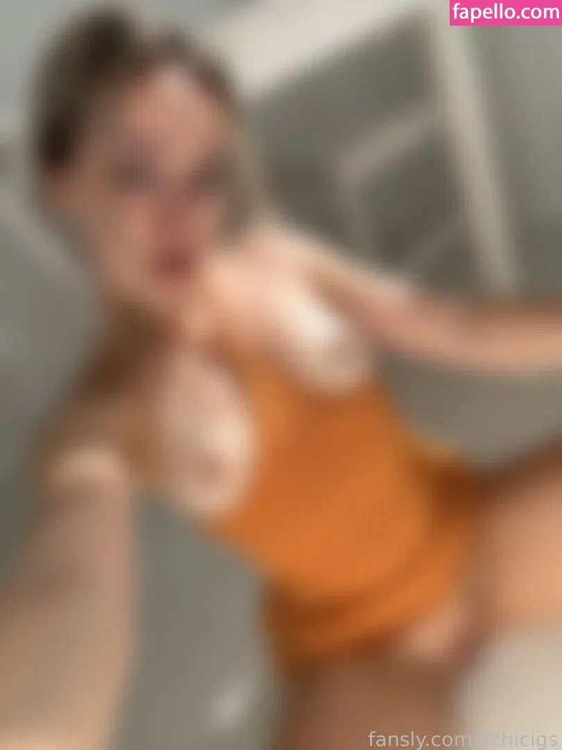 lichicigs Onlyfans Photo Gallery 
