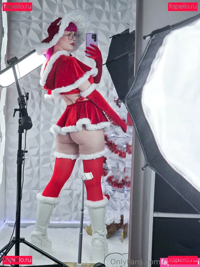 Pinipy Onlyfans Photo Gallery 